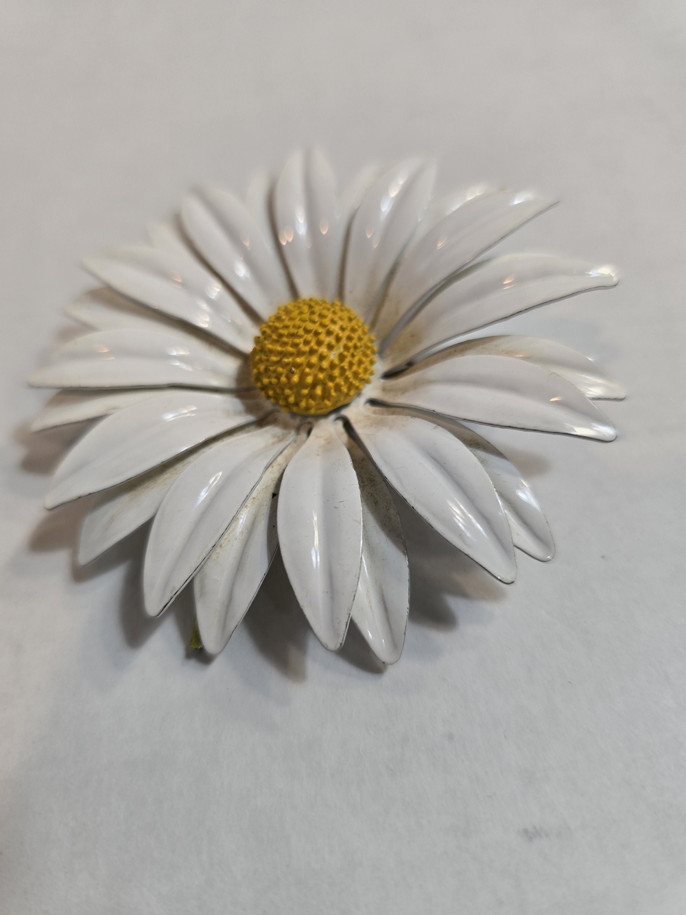 Enamel Daisy Brooch in White and Yellow - Classic Floral Pin